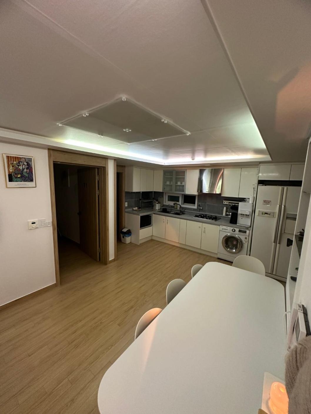 Villa Hongdae T House