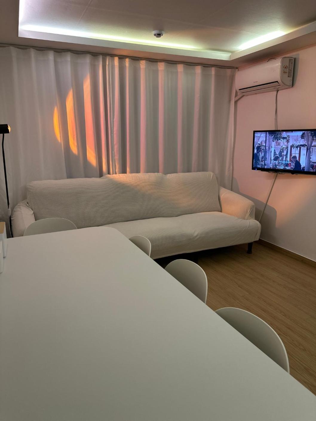 Hongdae T House Villa