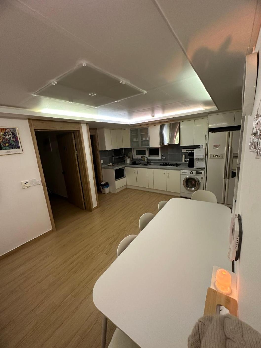 Villa Hongdae T House